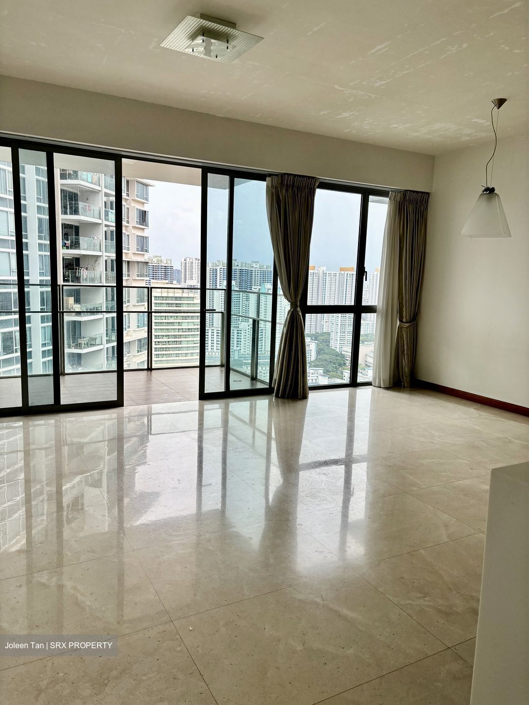 Vista Residences (D12), Condominium #556934031